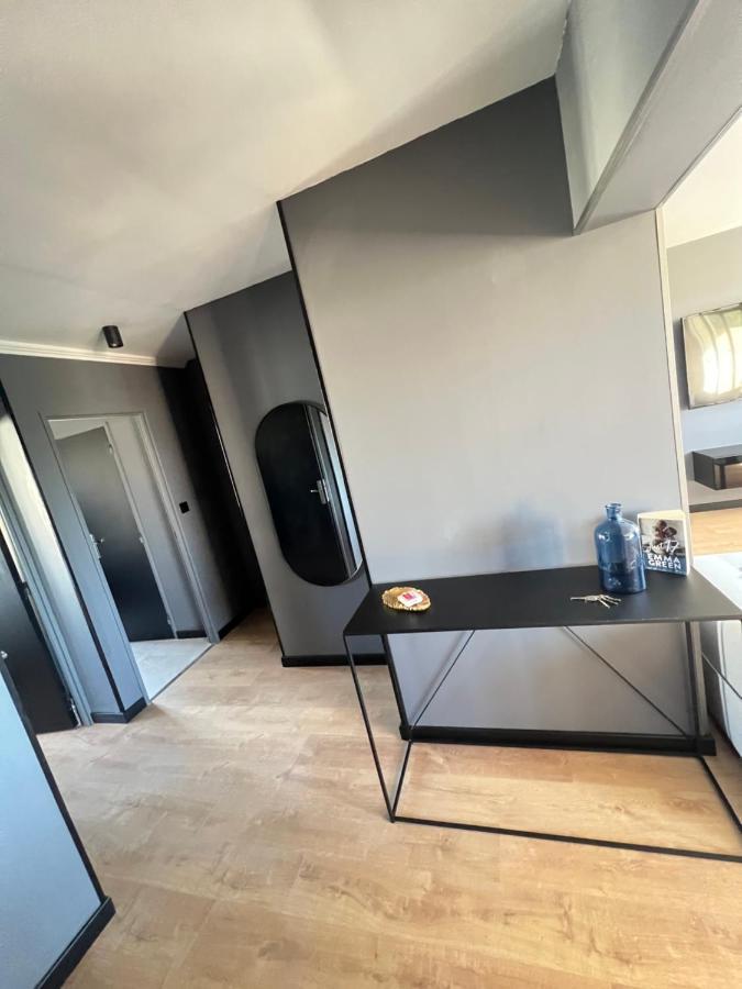 Appartement Haut Standing Proche Du Centre Ville, Vue Sur La Cathedrale Saint Louis Blois Exterior foto